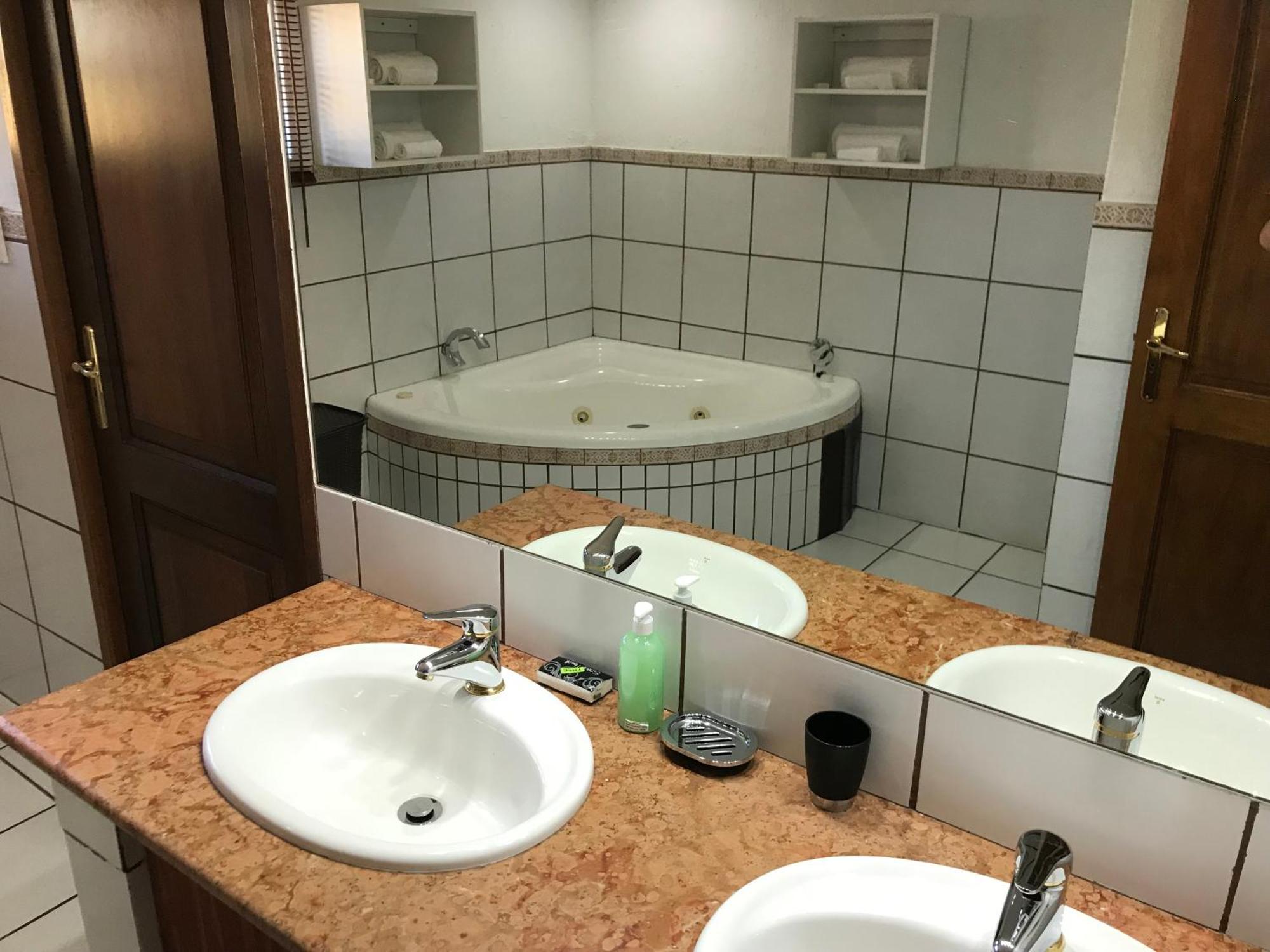 Greenwoods Self-Catering Pretoria-Noord Extérieur photo