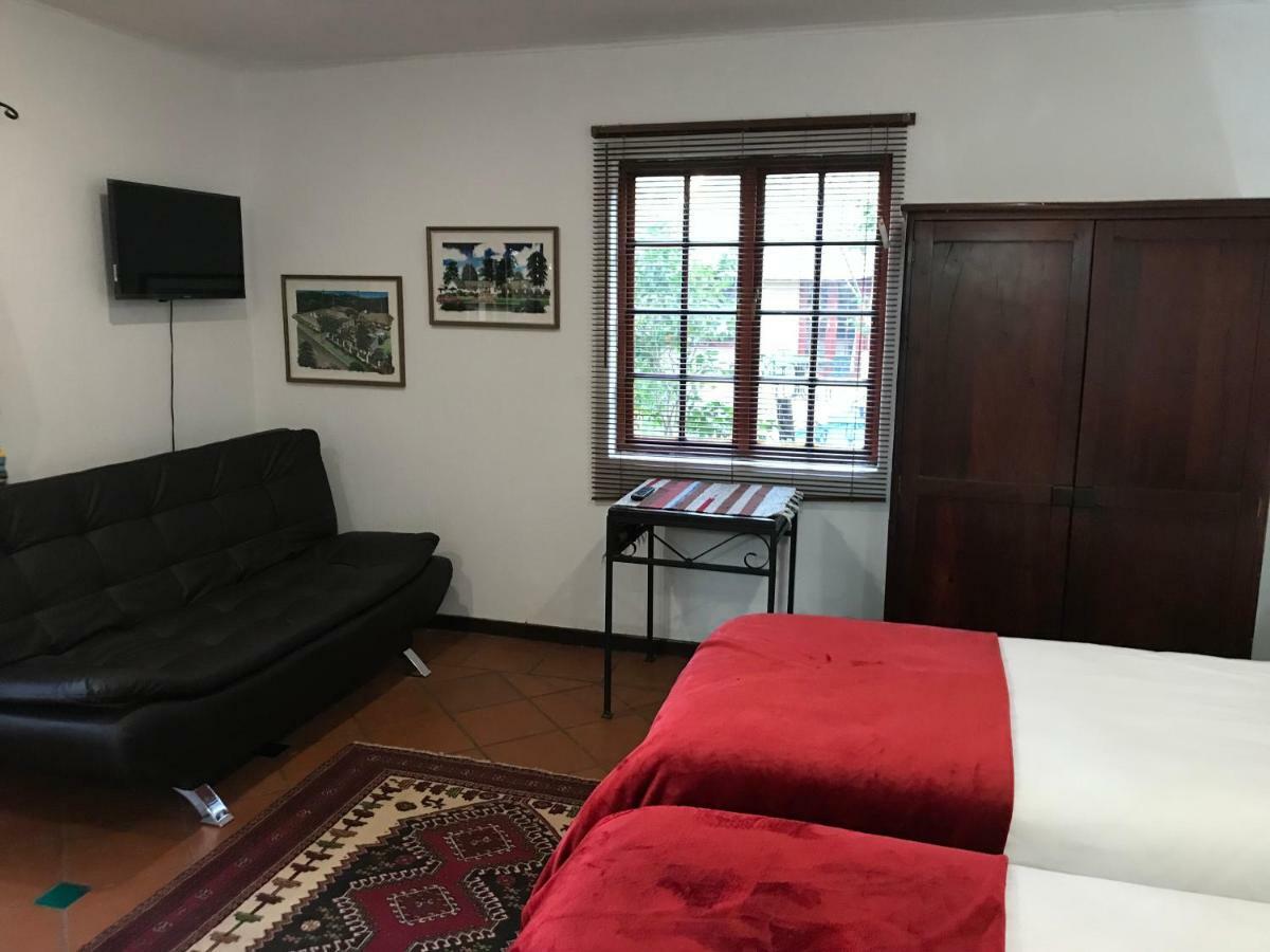 Greenwoods Self-Catering Pretoria-Noord Extérieur photo