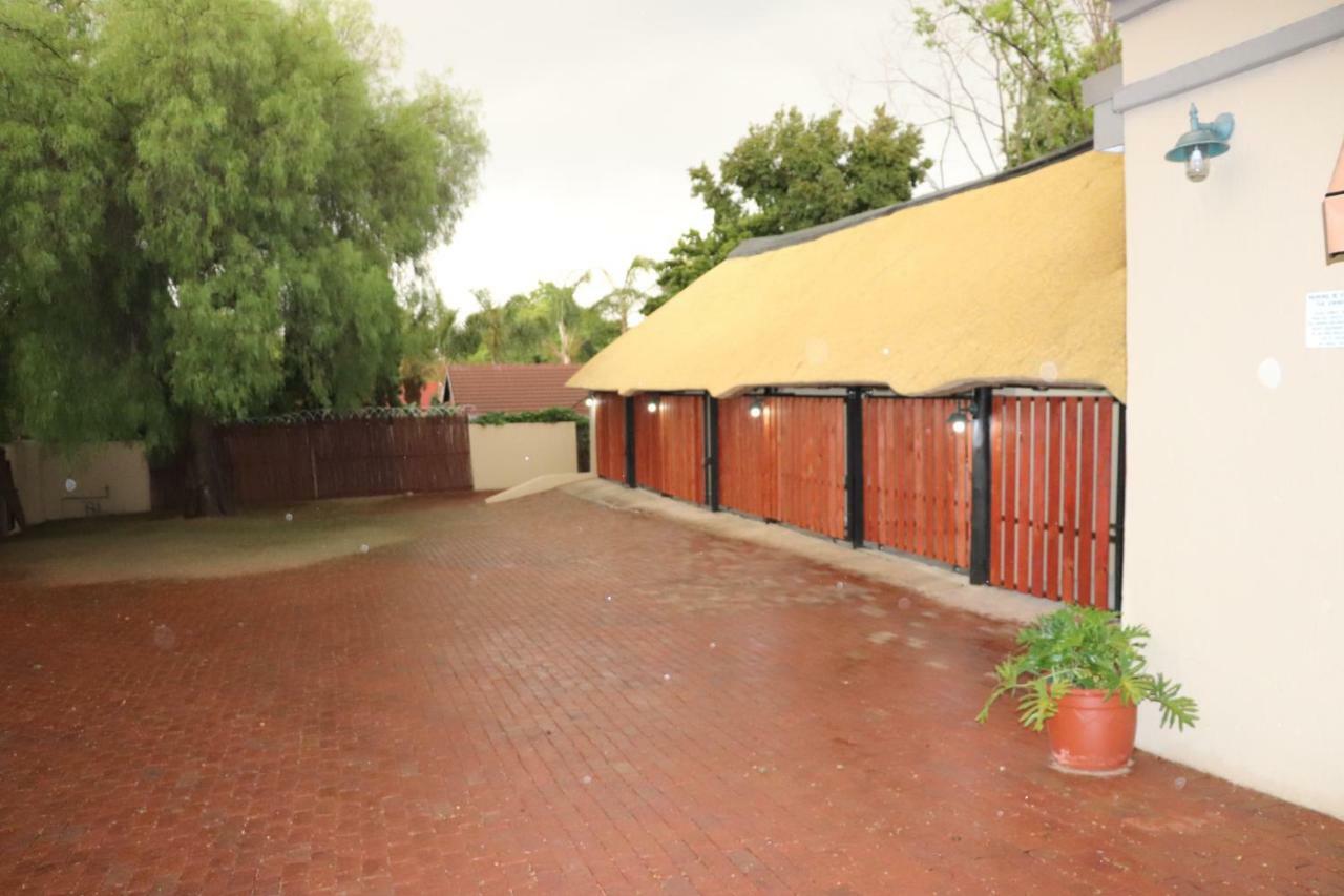 Greenwoods Self-Catering Pretoria-Noord Extérieur photo